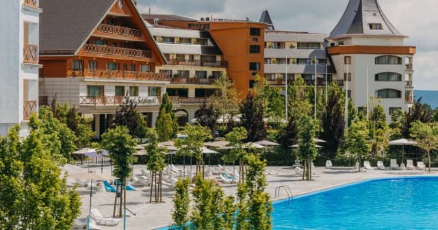 Ile kosztuje doba w hotelu Gołębiewskim? Ceny, które zaskakują Ile kosztuje doba w hotelu Gołębiewskim? Ceny, które zaskakują
