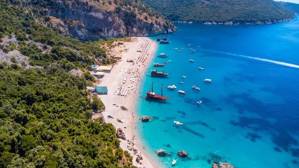 Nad jakim morzem leży Albania? Odkryj jej piękne wybrzeża Nad jakim morzem leży Albania? Odkryj jej piękne wybrzeża