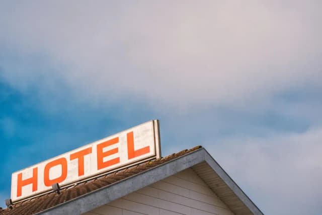 Jak otworzyć hotel: kluczowe kroki i wymagania, które musisz znać Jak otworzyć hotel: kluczowe kroki i wymagania, które musisz znać
