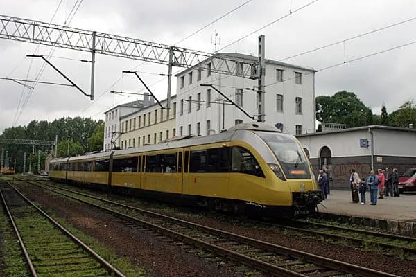 Jak dojechać pociągiem do Mielna? Sprawdź najlepsze opcje podróży Jak dojechać pociągiem do Mielna? Sprawdź najlepsze opcje podróży